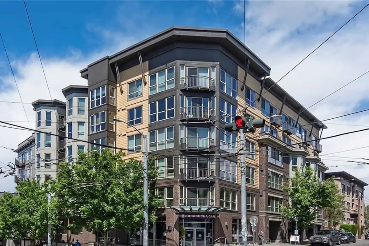 Braeburn Condo