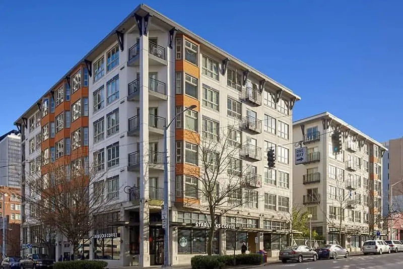 Lenora Apartments
